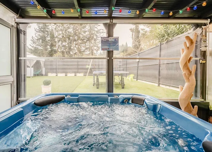 L'echappee Belle Nyaraló