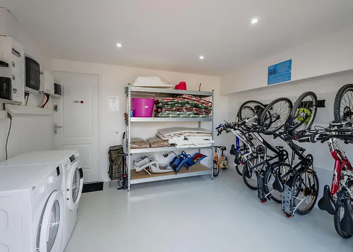 L'echappee Belle Nyaraló